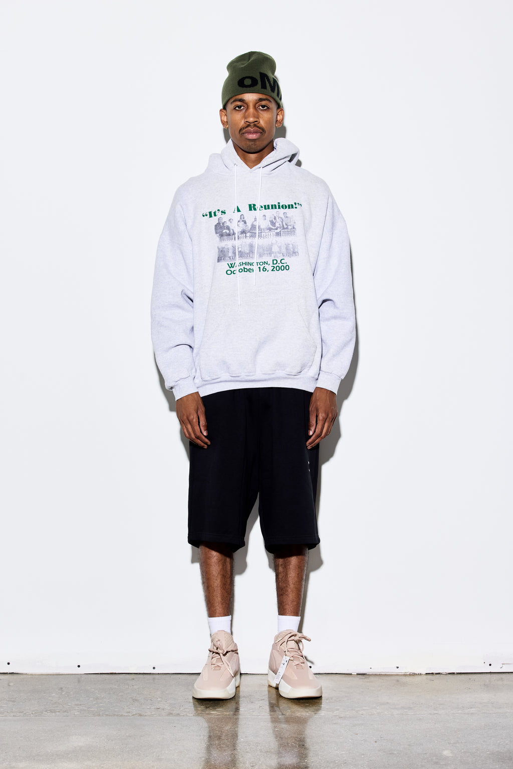 Vintage Family Million March Hoodie Size L