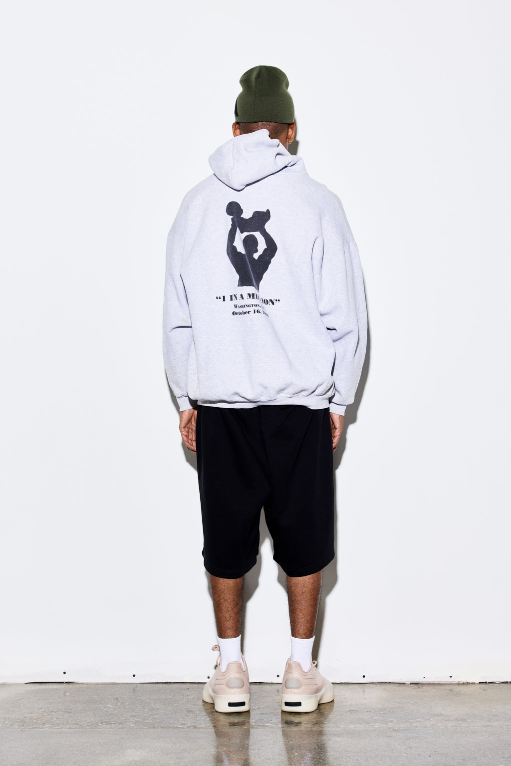 Vintage Family Million March Hoodie Size L