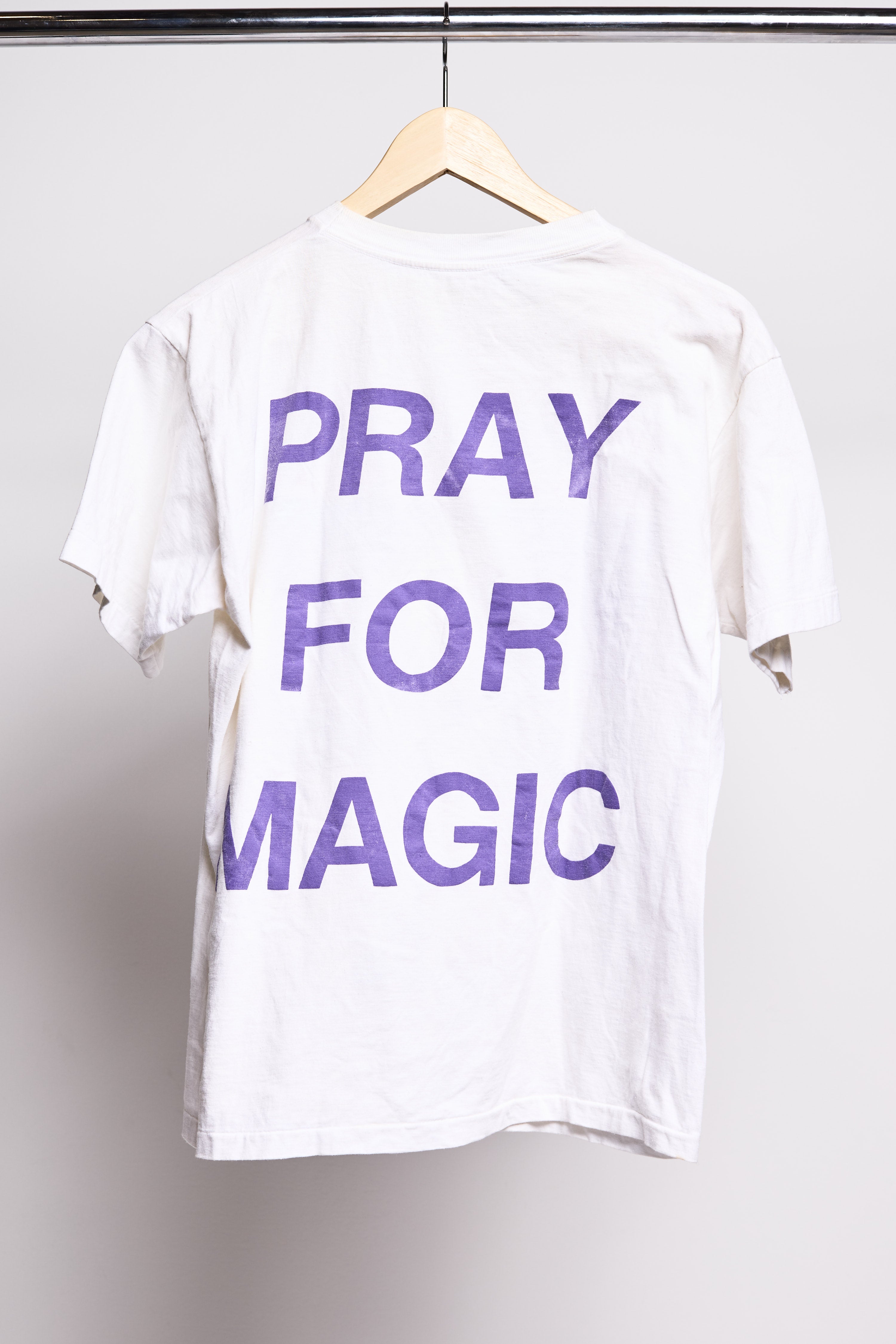 Vintage “Pray for Magic Johnson” Rap T-Shirt – S