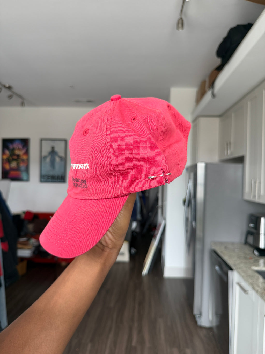Jeanco Studio Red Hat