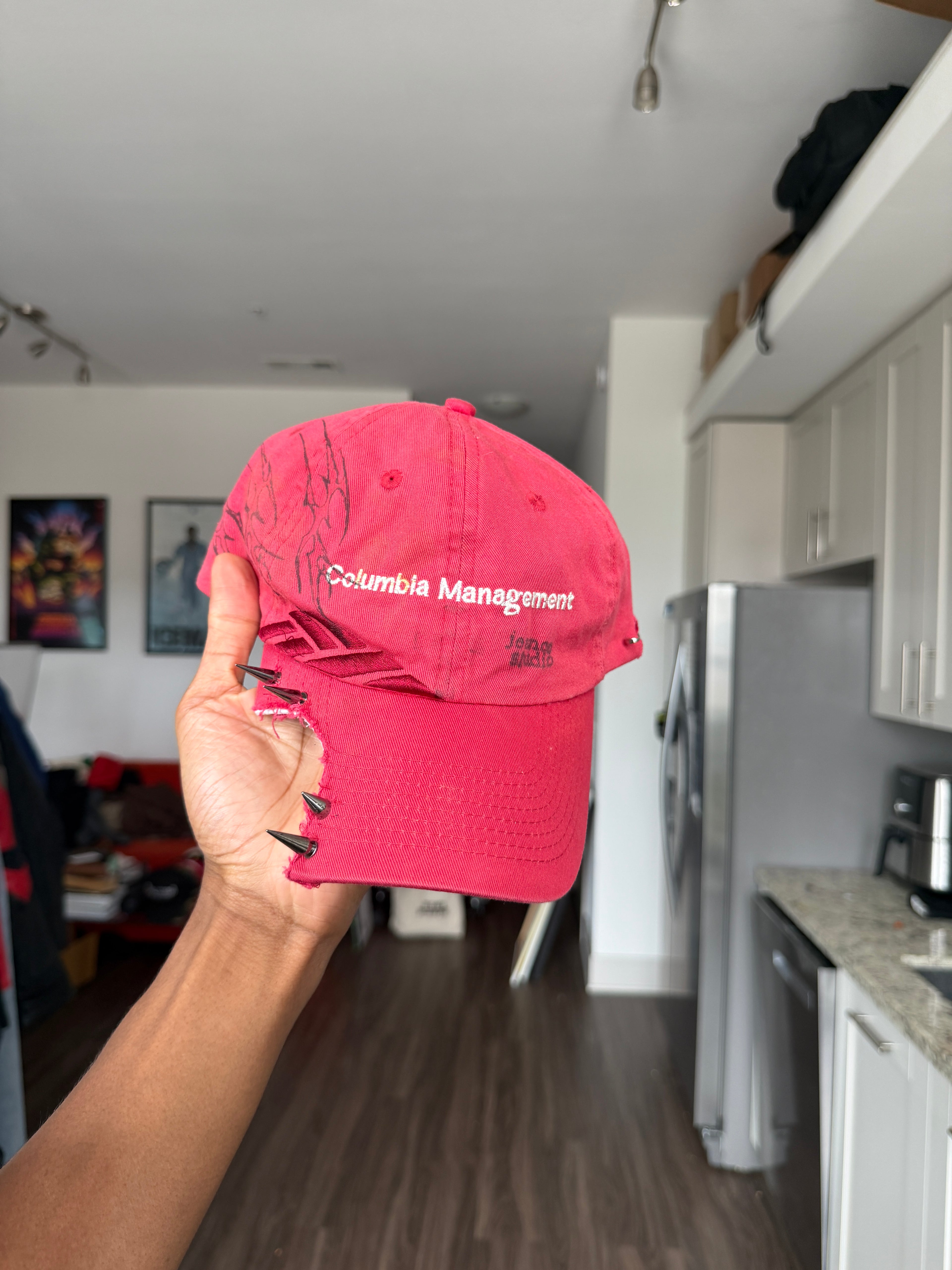 Jeanco Studio Red Hat