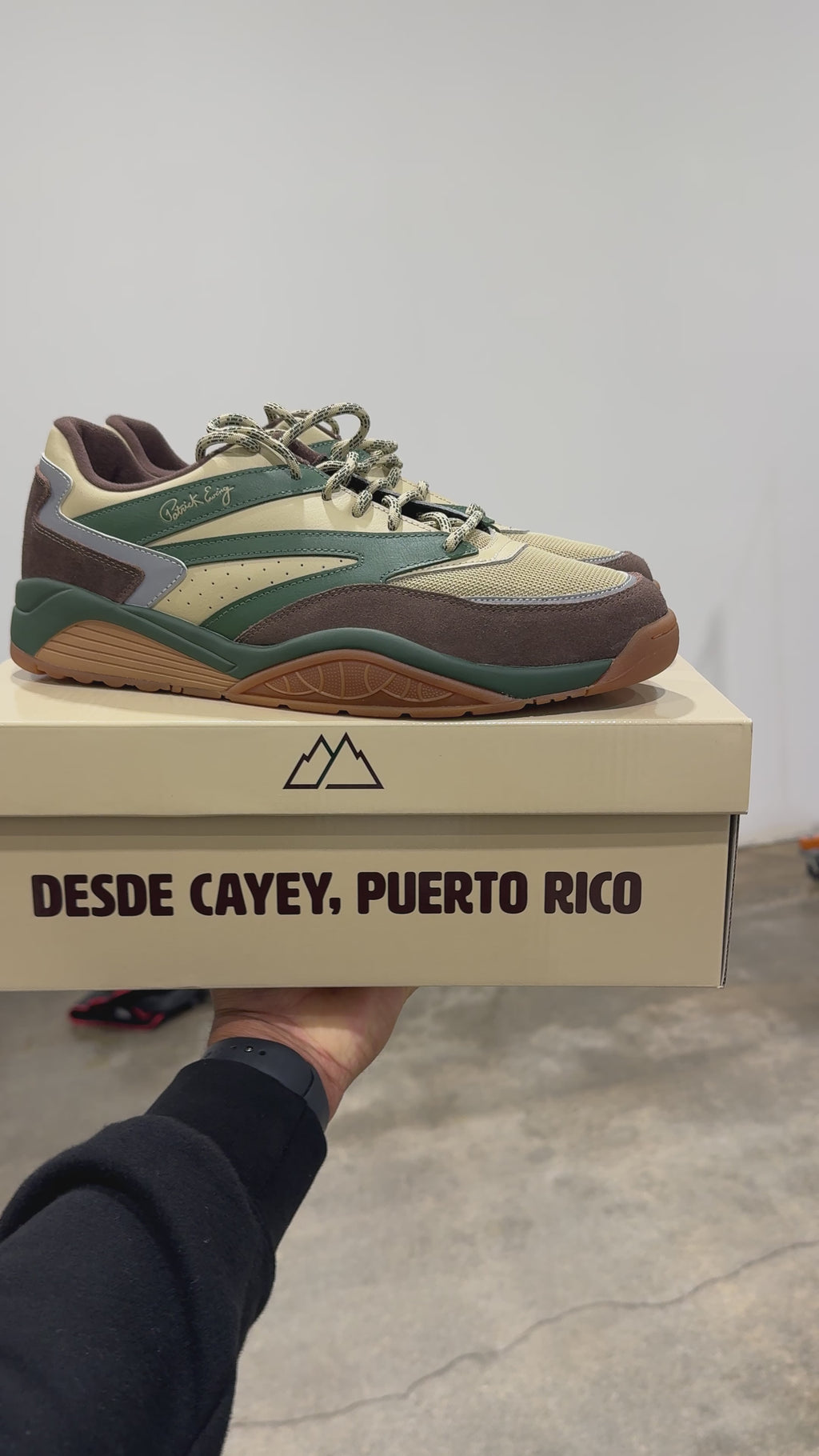Ewing SL33 X Yandel "Cayey"